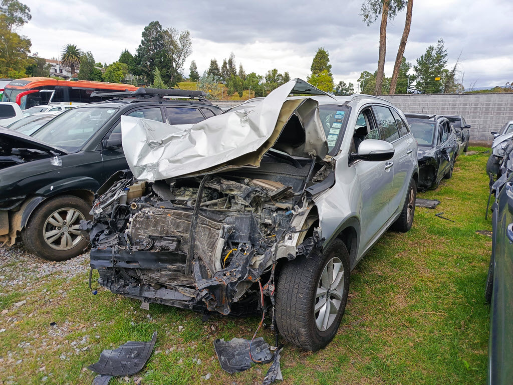 KIA SORENTO AC 3.3 5P 4X2 TA